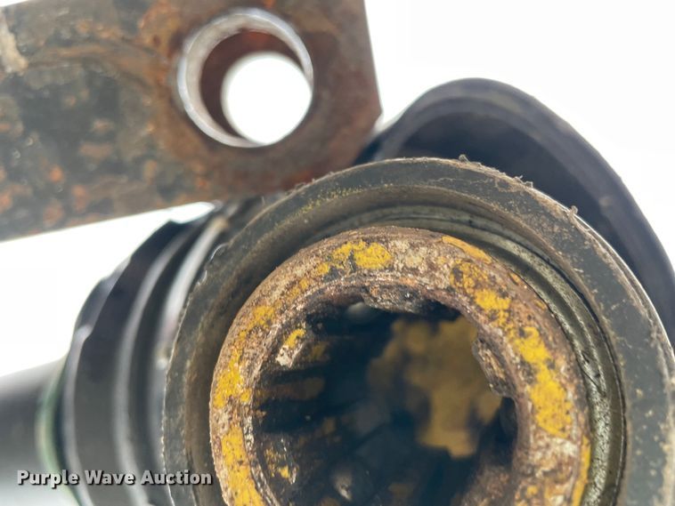 image for item MM9400 2016 Kubota BV4180 round baler