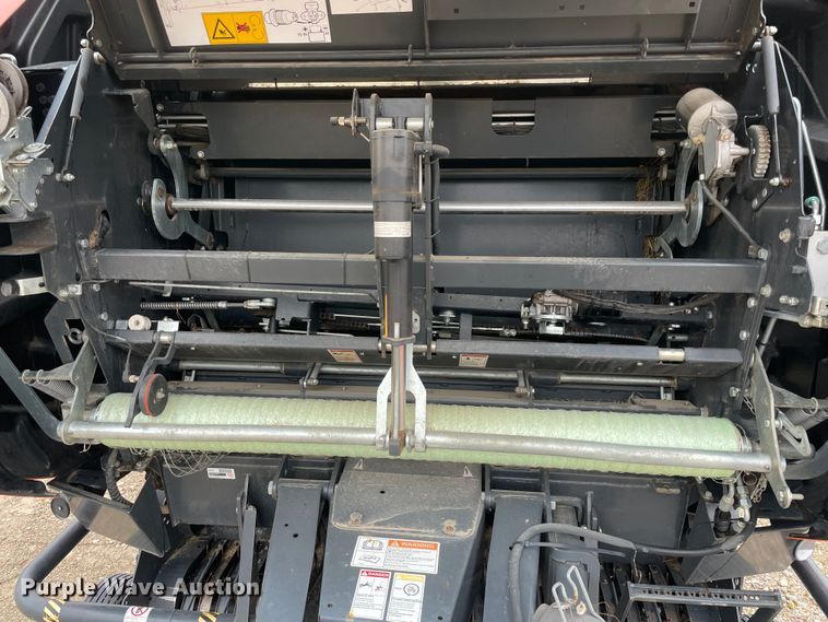 image for item MM9400 2016 Kubota BV4180 round baler