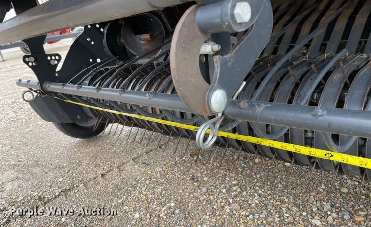 image for item MM9400 2016 Kubota BV4180 round baler