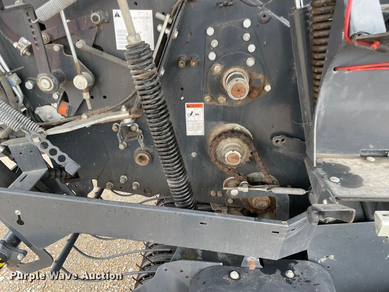 image for item MM9400 2016 Kubota BV4180 round baler