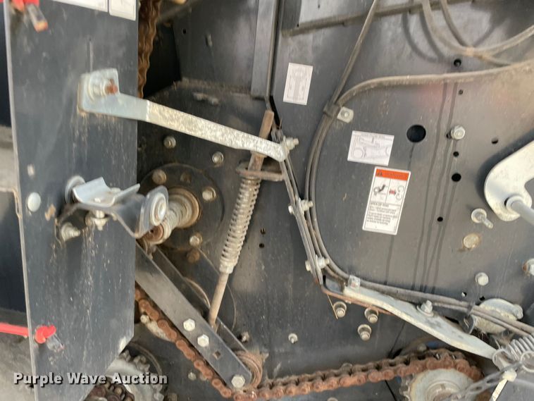 image for item MM9400 2016 Kubota BV4180 round baler