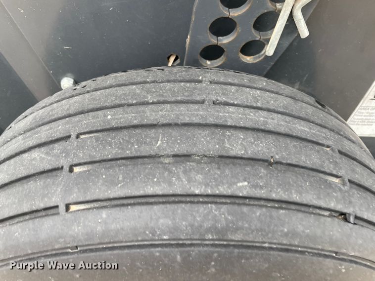 image for item MM9400 2016 Kubota BV4180 round baler