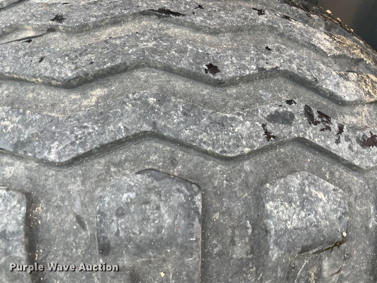 image for item MM9400 2016 Kubota BV4180 round baler