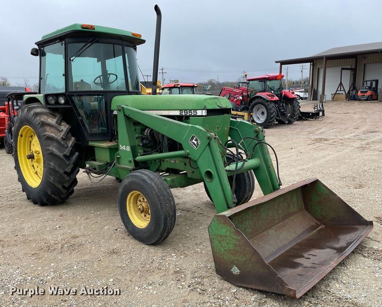 image for item MM9401 1990 John Deere 2955  tractor