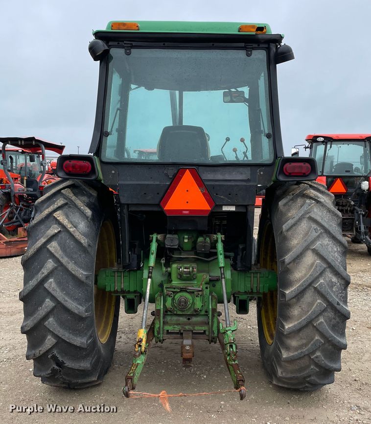 image for item MM9401 1990 John Deere 2955  tractor