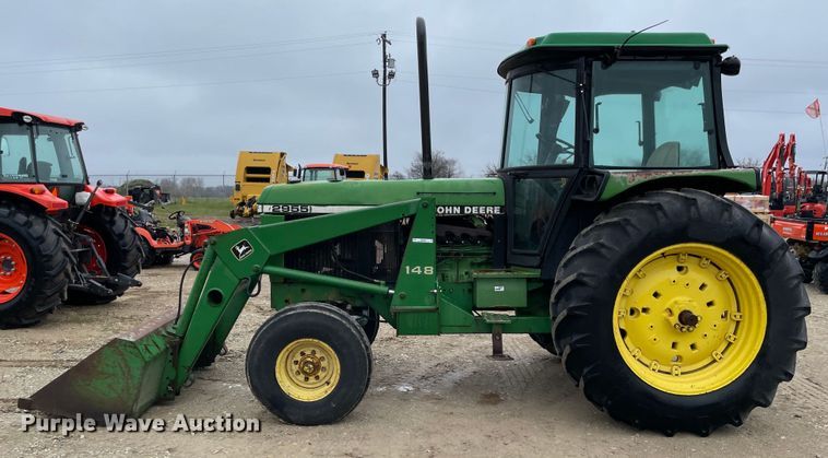 image for item MM9401 1990 John Deere 2955  tractor