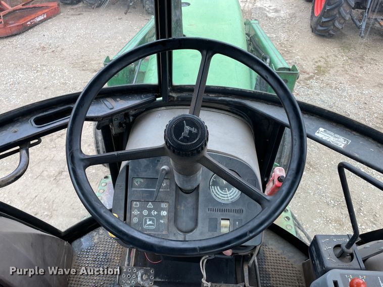 image for item MM9401 1990 John Deere 2955  tractor