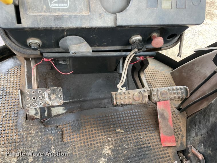 image for item MM9401 1990 John Deere 2955  tractor