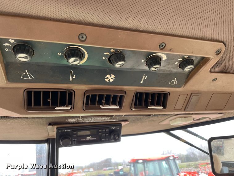 image for item MM9401 1990 John Deere 2955  tractor