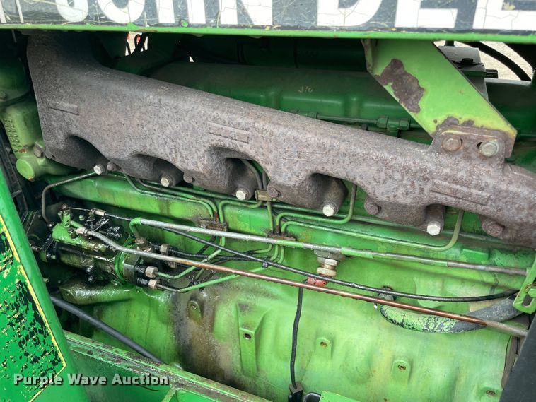 image for item MM9401 1990 John Deere 2955  tractor