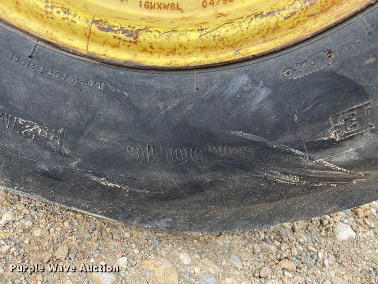 image for item MM9401 1990 John Deere 2955  tractor