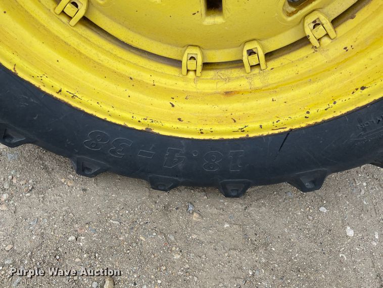 image for item MM9401 1990 John Deere 2955  tractor