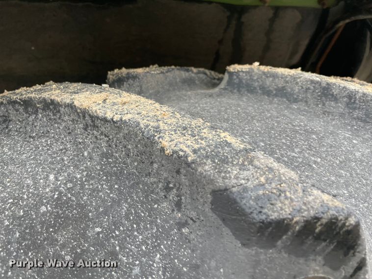 image for item MM9401 1990 John Deere 2955  tractor