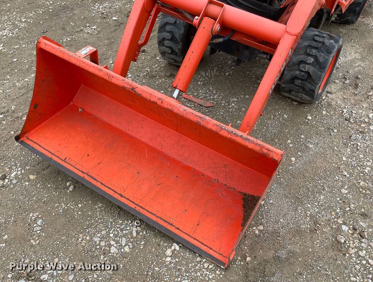 image for item MM9402 2006 Kubota BX24D  tractor