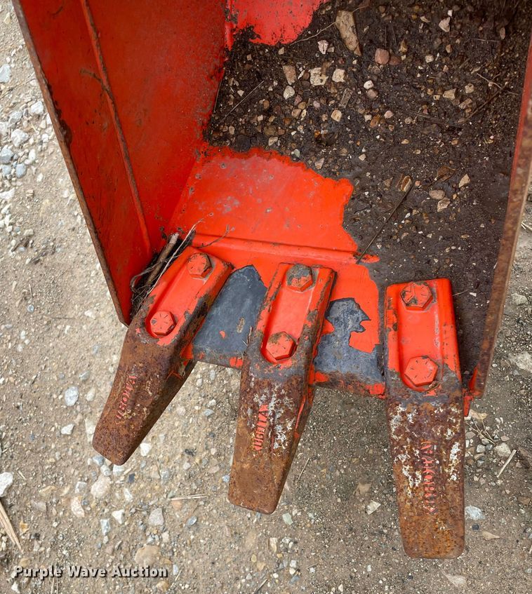 image for item MM9402 2006 Kubota BX24D  tractor