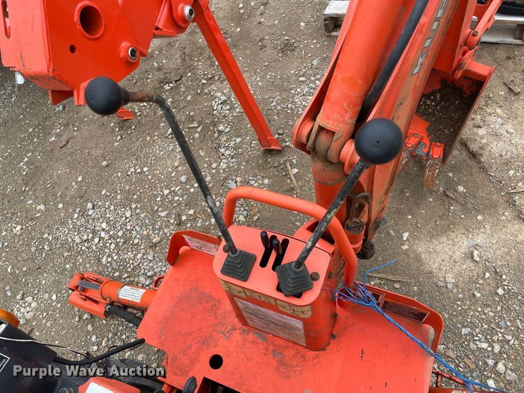 image for item MM9402 2006 Kubota BX24D  tractor