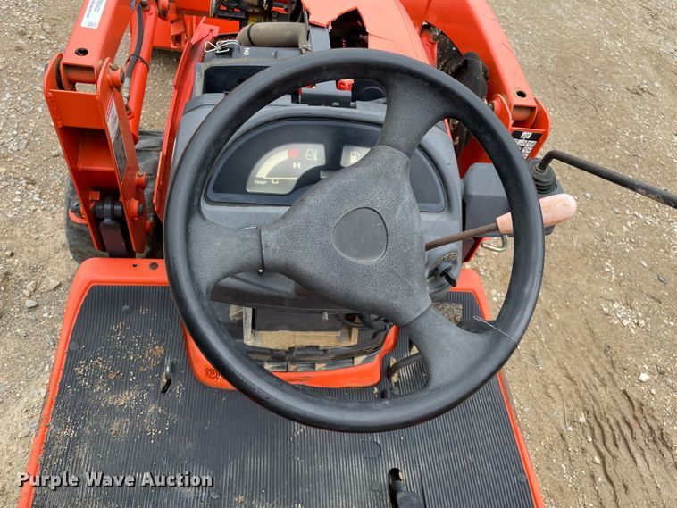 image for item MM9402 2006 Kubota BX24D  tractor