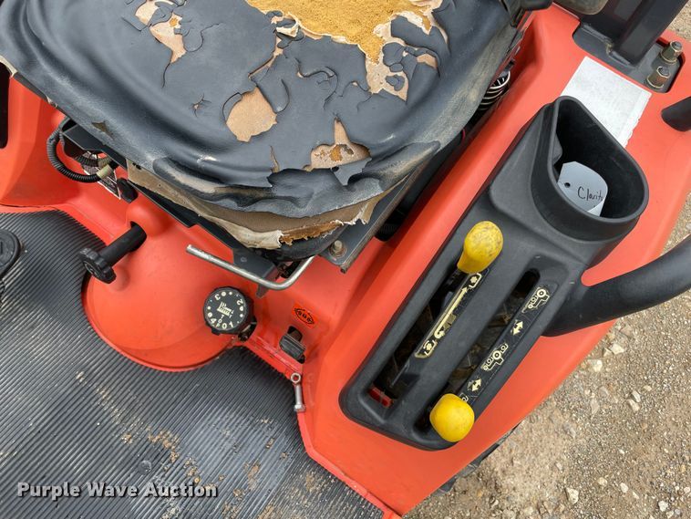 image for item MM9402 2006 Kubota BX24D  tractor