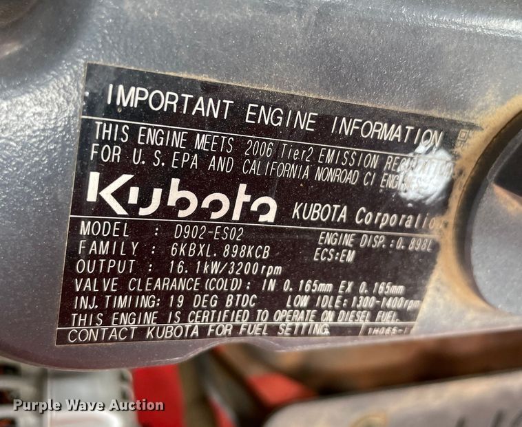 image for item MM9402 2006 Kubota BX24D  tractor