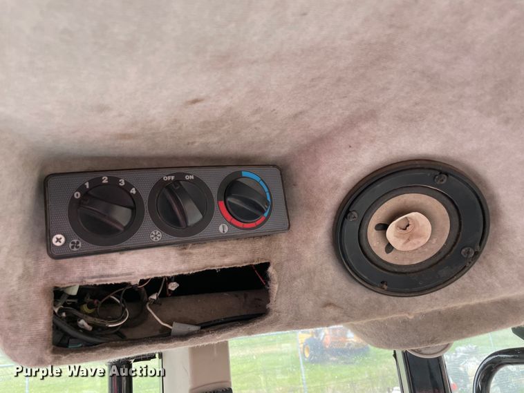 image for item MM9403 2016 Massey Ferguson 4710  MFWD tractor