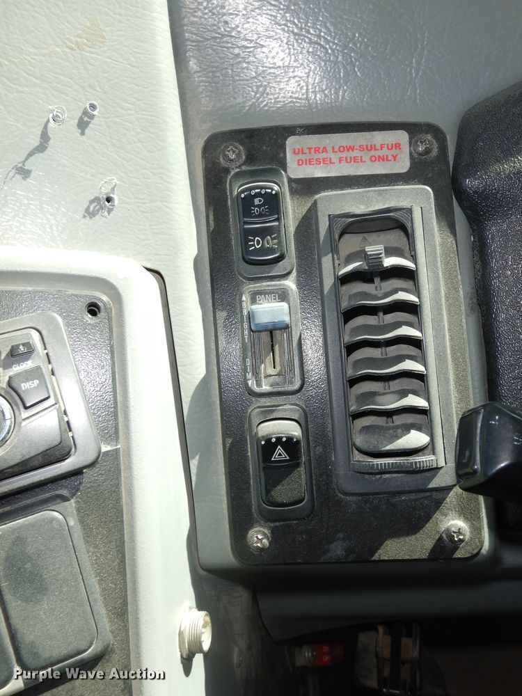 image for item DK1746 2008 Blue Bird Vision  school bus