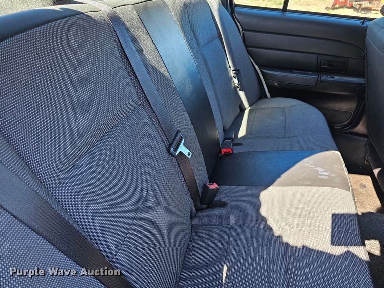 image for item DK1750 2007 Ford Crown Victoria Police Interceptor