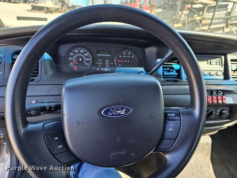 image for item DK1750 2007 Ford Crown Victoria Police Interceptor