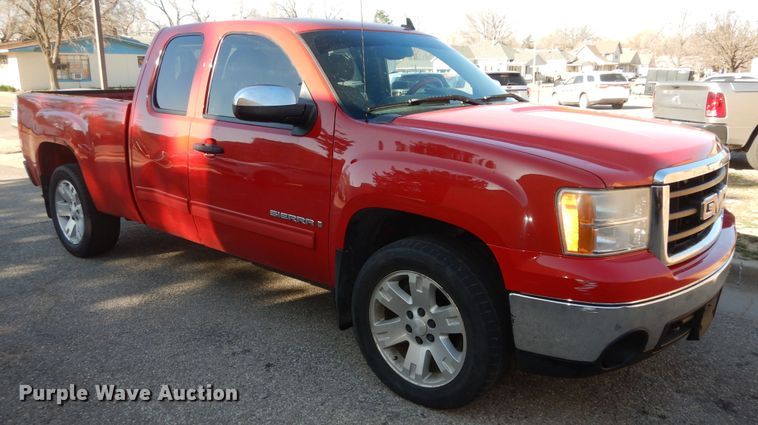 image for item DK1762 2008 GMC Sierra 1500  Ext. Cab pickup truck