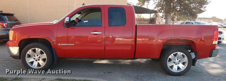 image for item DK1762 2008 GMC Sierra 1500  Ext. Cab pickup truck