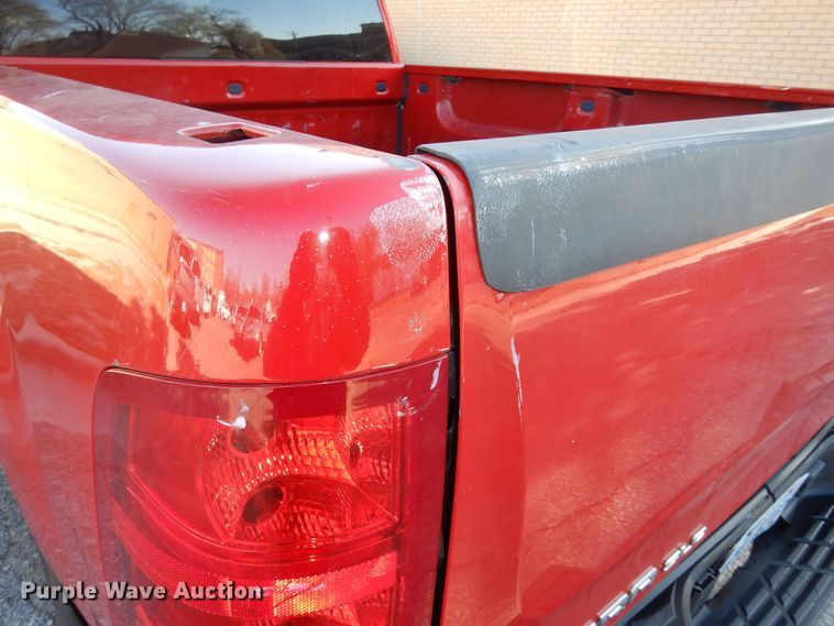 image for item DK1762 2008 GMC Sierra 1500  Ext. Cab pickup truck