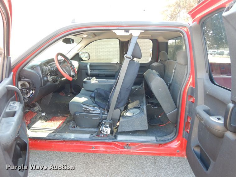 image for item DK1762 2008 GMC Sierra 1500  Ext. Cab pickup truck