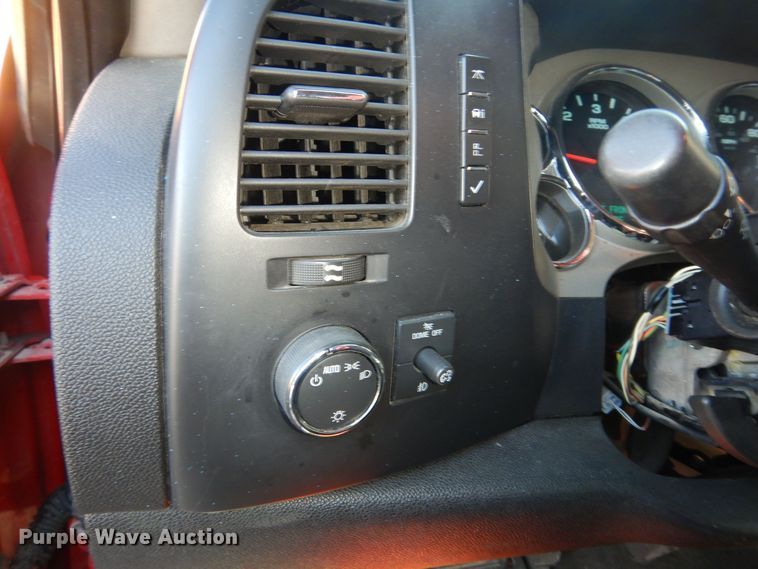 image for item DK1762 2008 GMC Sierra 1500  Ext. Cab pickup truck