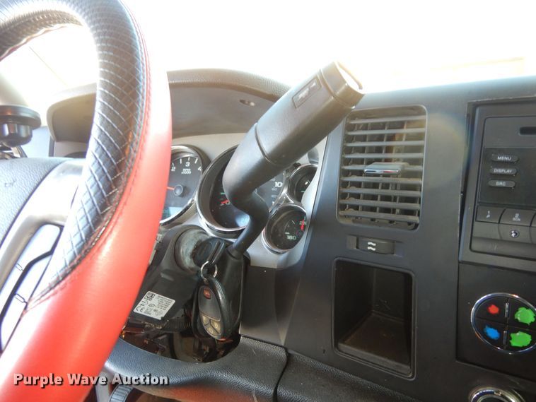 image for item DK1762 2008 GMC Sierra 1500  Ext. Cab pickup truck