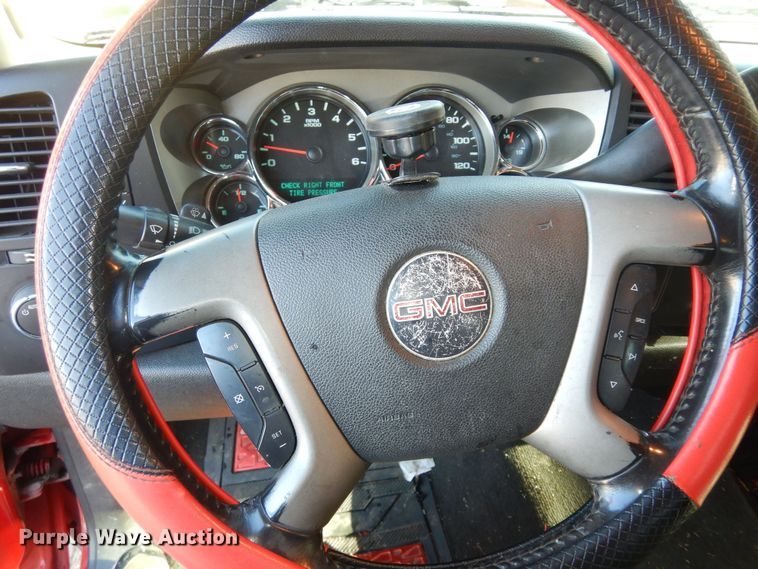 image for item DK1762 2008 GMC Sierra 1500  Ext. Cab pickup truck