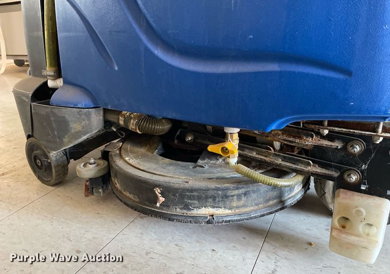 image for item DK7322 Chariot IScrub 20  floor scrubber