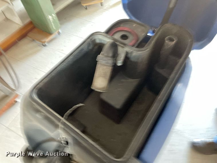 image for item DK7322 Chariot IScrub 20  floor scrubber