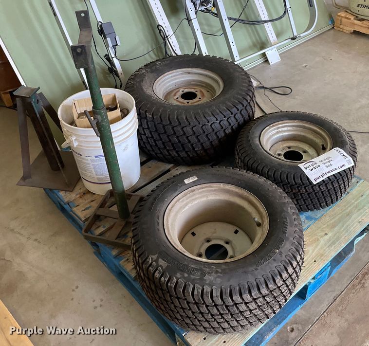 image for item DK7332 Tires and wheels