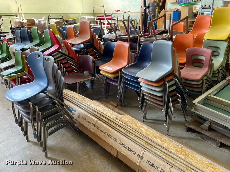 image for item DK7335 Approximately 100 chairs