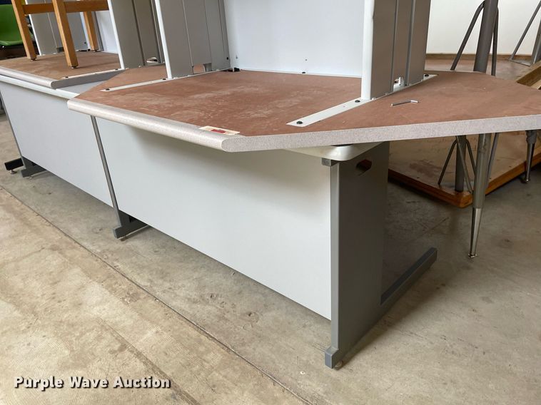 image for item DK7349 (12) tables