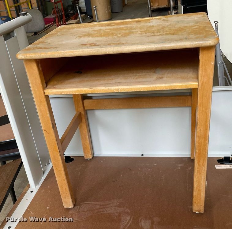 image for item DK7349 (12) tables