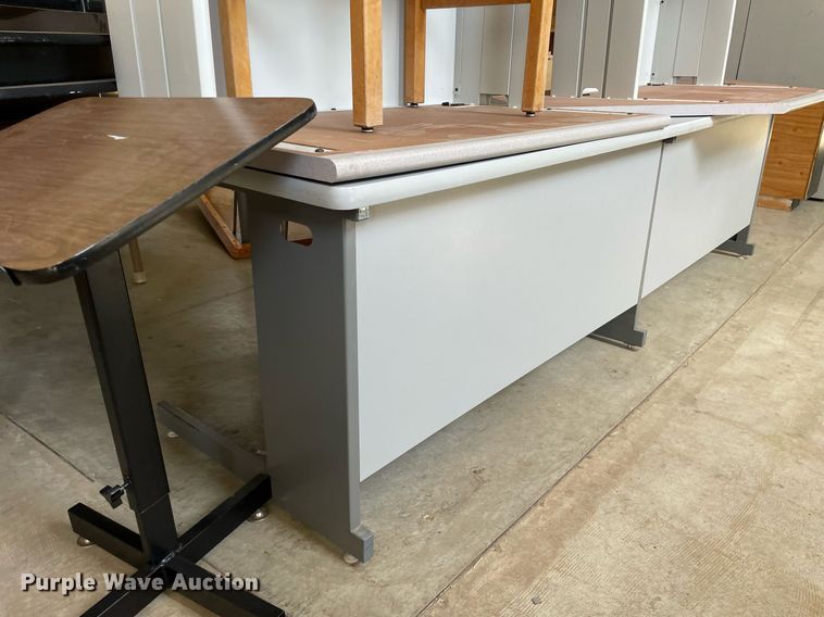 image for item DK7349 (12) tables