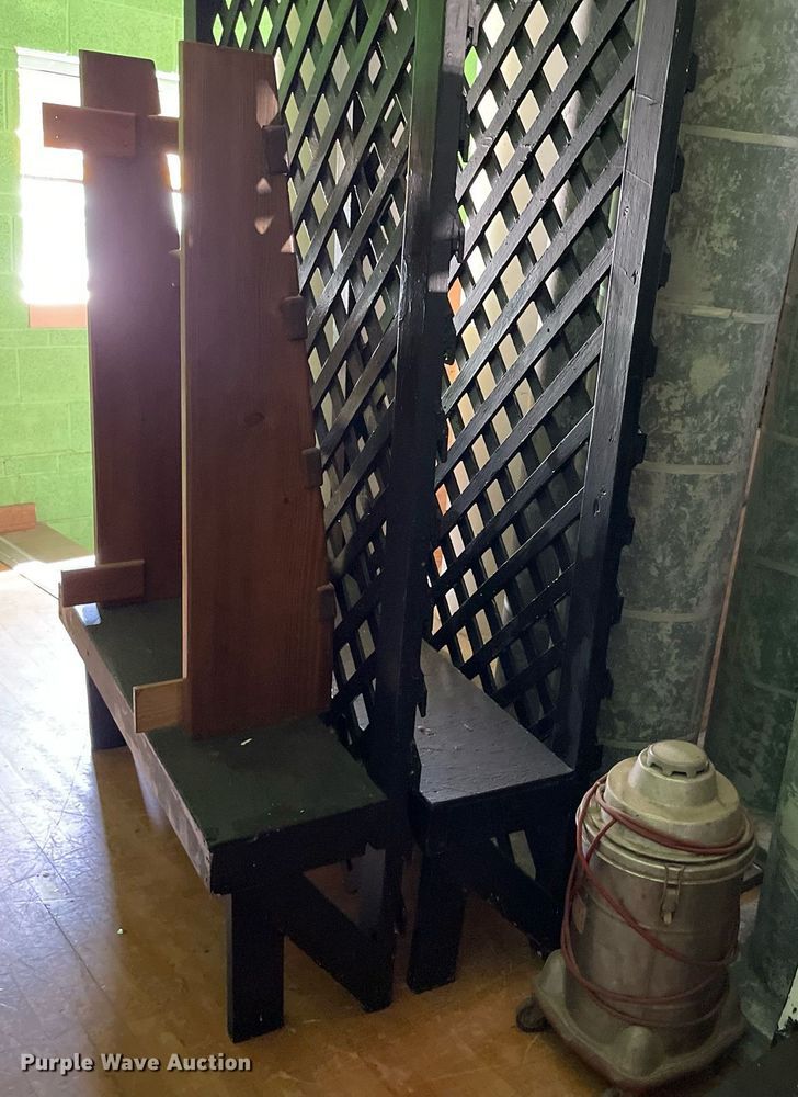 image for item DK7351 Stage props