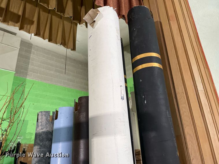 image for item DK7351 Stage props