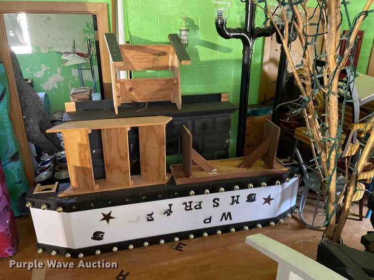 image for item DK7351 Stage props