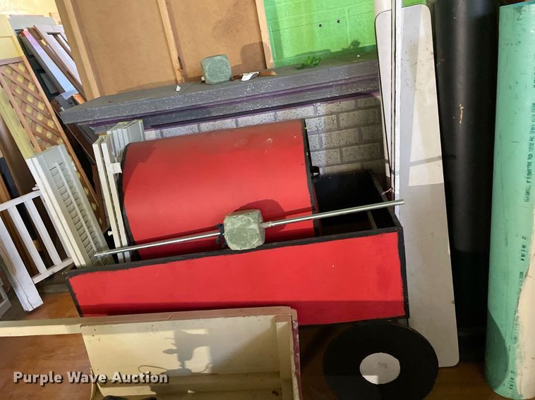 image for item DK7351 Stage props