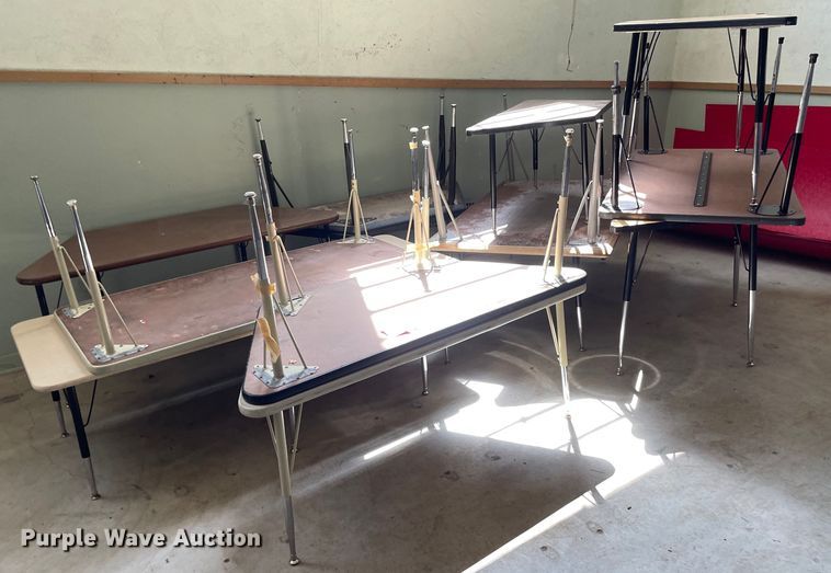 image for item DK7352 (13) tables