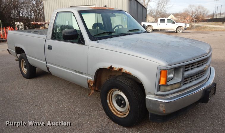 image for item DK7696 1994 Chevrolet C1500  pickup truck