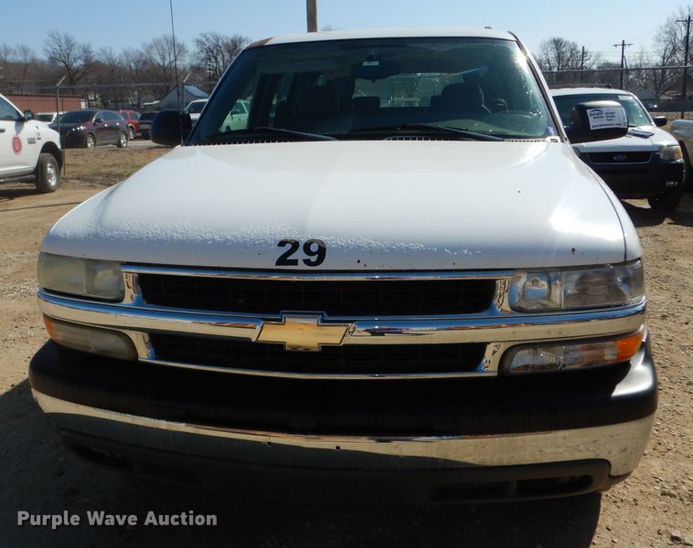 image for item DK7731 2005 Chevrolet Suburban 1500  SUV