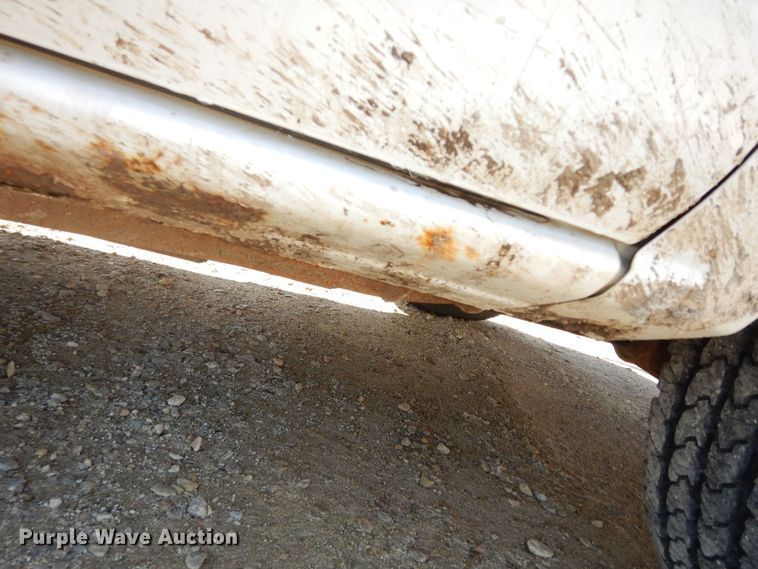 image for item DK7731 2005 Chevrolet Suburban 1500  SUV