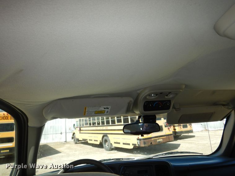 image for item DK7731 2005 Chevrolet Suburban 1500  SUV